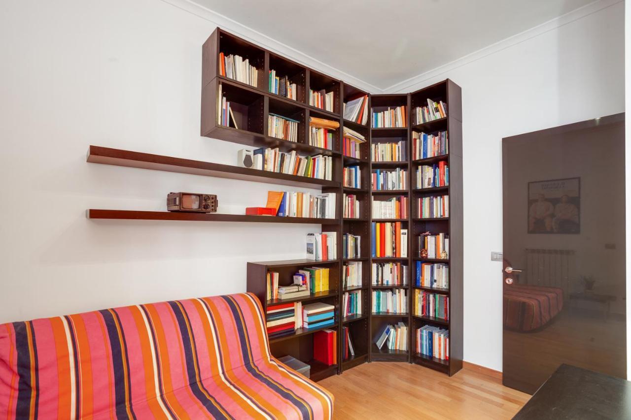 *Movies & Books* Stylish House With Jacuzzi Apartamento Bari Exterior foto